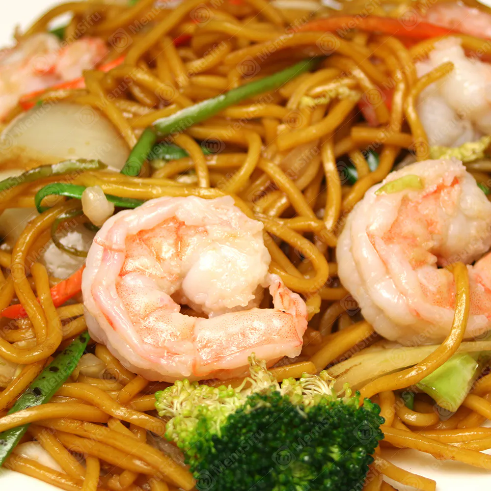 Shrimp lo mein with mixed vegetables at New Golden Fountain, a Chinese Restaurant in Yonkers